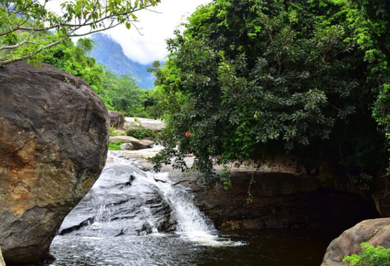 Oothamparai Falls located in Bodinayakanur, Tamilnadu